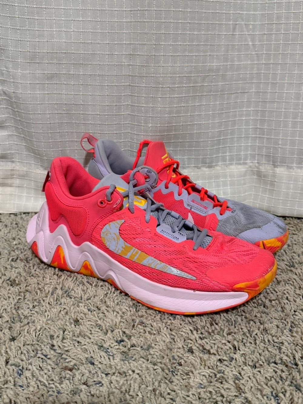 Nike Giannis sz 9.5 Immortality 2 oxygen Smoothie shoes purple hot punch baller